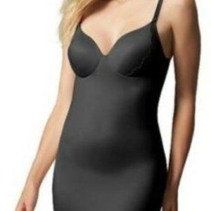 NWT Red Hot Spanx Lace Slip Shapewear with C-Cups, Firm Control, XL/TG, fits M.